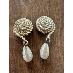 Vintage Large Gold Tone Braided Teardrop Faux Pearl Clip On Earrings 1980s